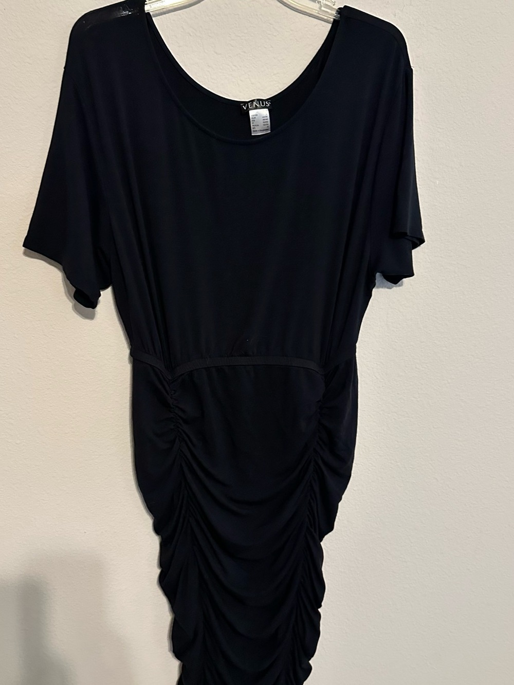 VENUS Black Ruched Short-Sleeve Tunic Top